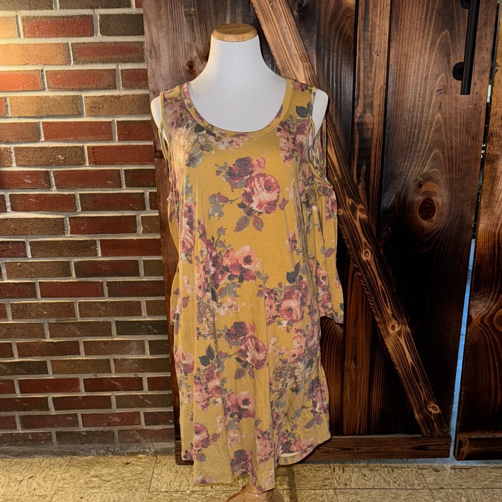 ODDY Mustard Floral Top